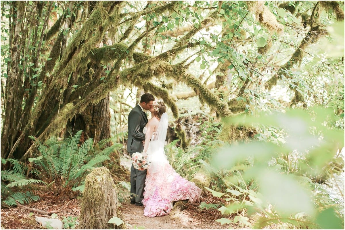 treehouse-point-vow-renewal-wedding_6051