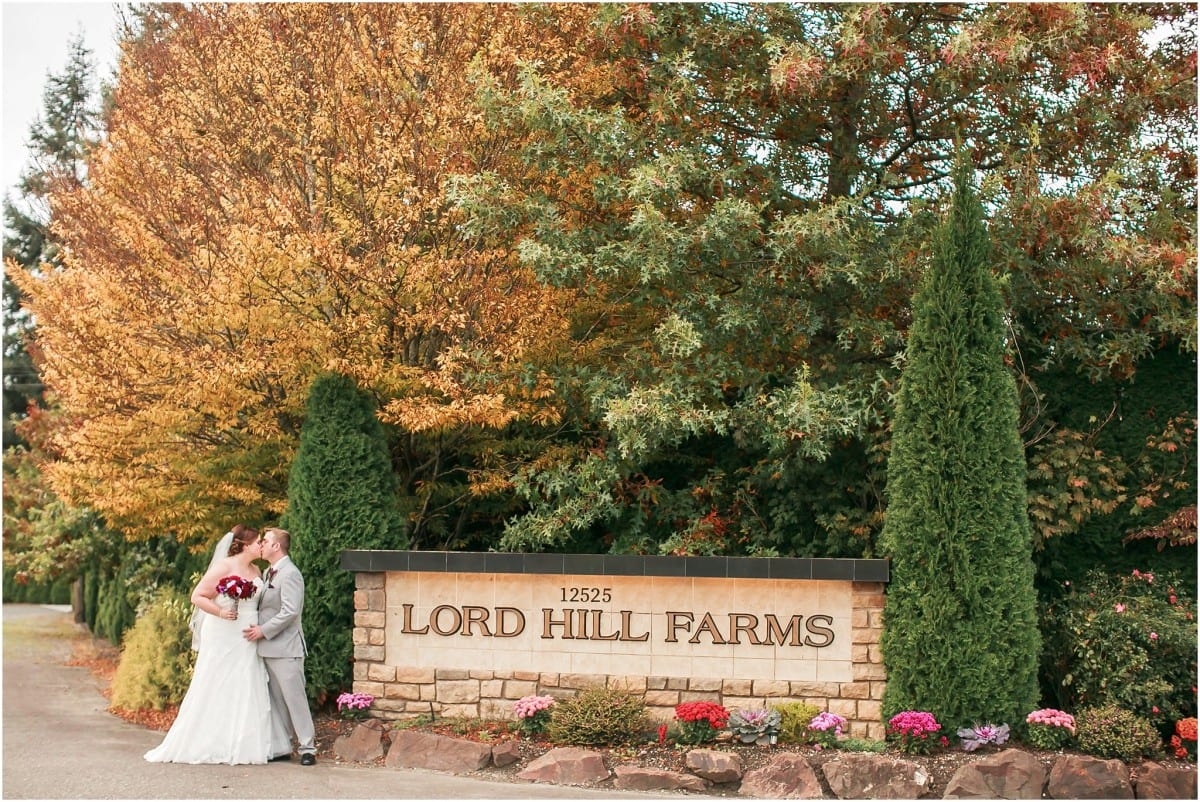 jen-and-john-lord-hill-farms-wedding_8855