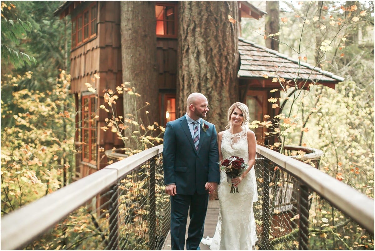 ashley-clay-treehouse-point-elopement_9712